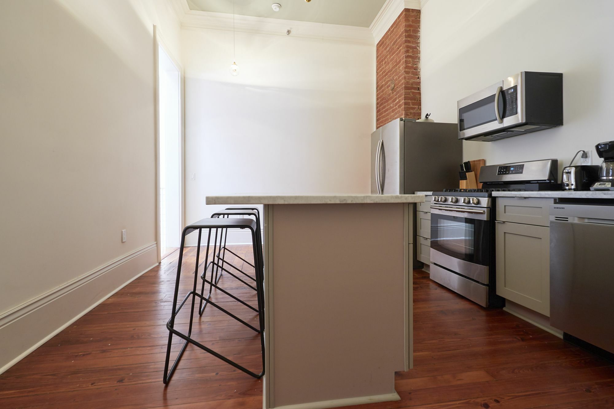 Grand 2br In Marigny By Sonder